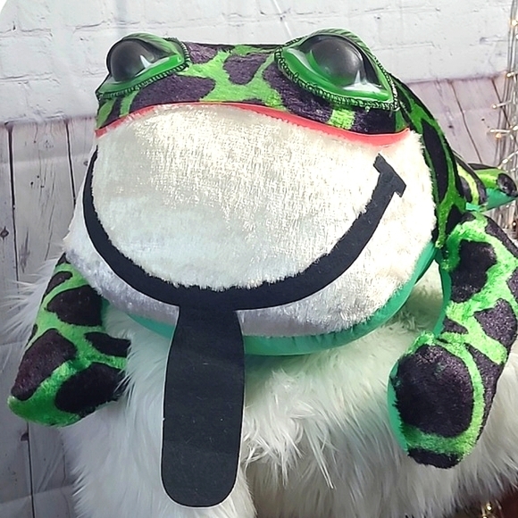 Vintage 90s Weird Funky Big Eye XL Jumbo Frog Toad Carnival Plush Stuffed Animal - Picture 3 of 17